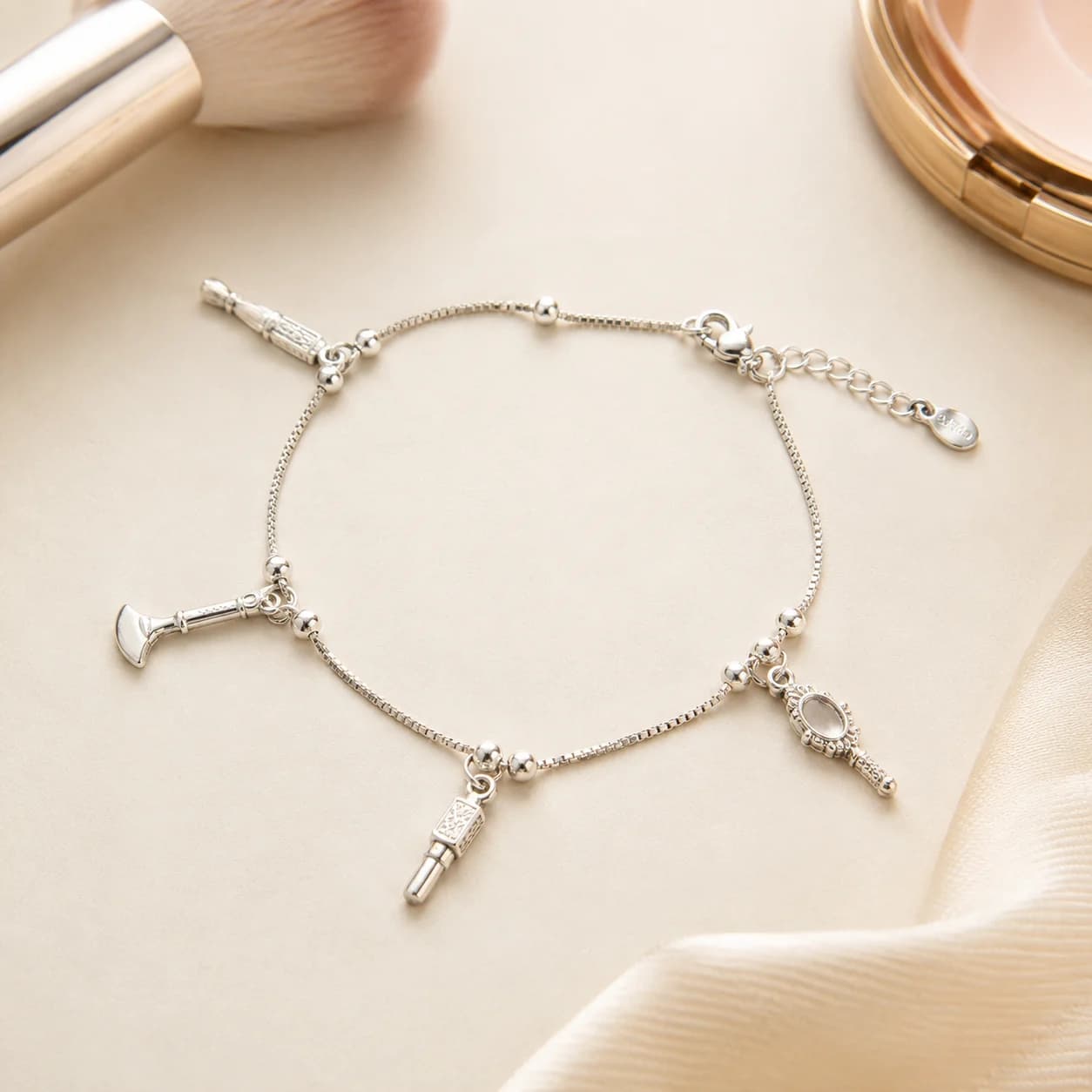 Pulsera Maquilladora de Plata 925 con Dijes – Glam