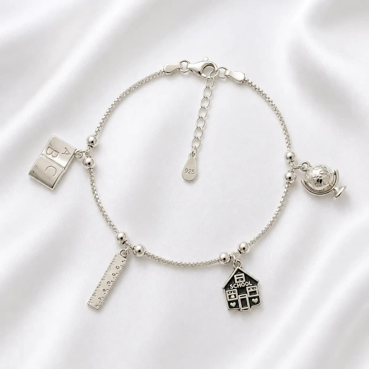 Pulsera Maestra de Plata 925 con Dijes – Aula