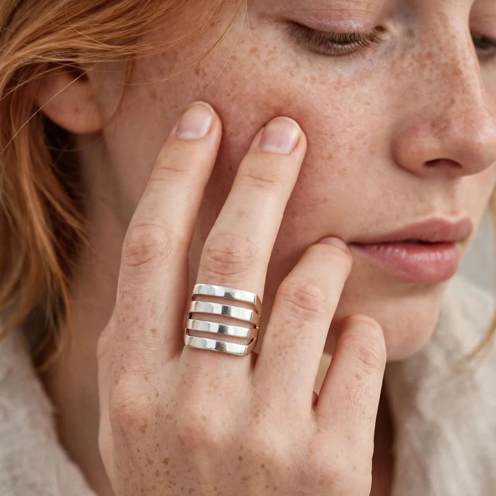 Anillo Cuatro Bandas de Plata 925 – Cadencia