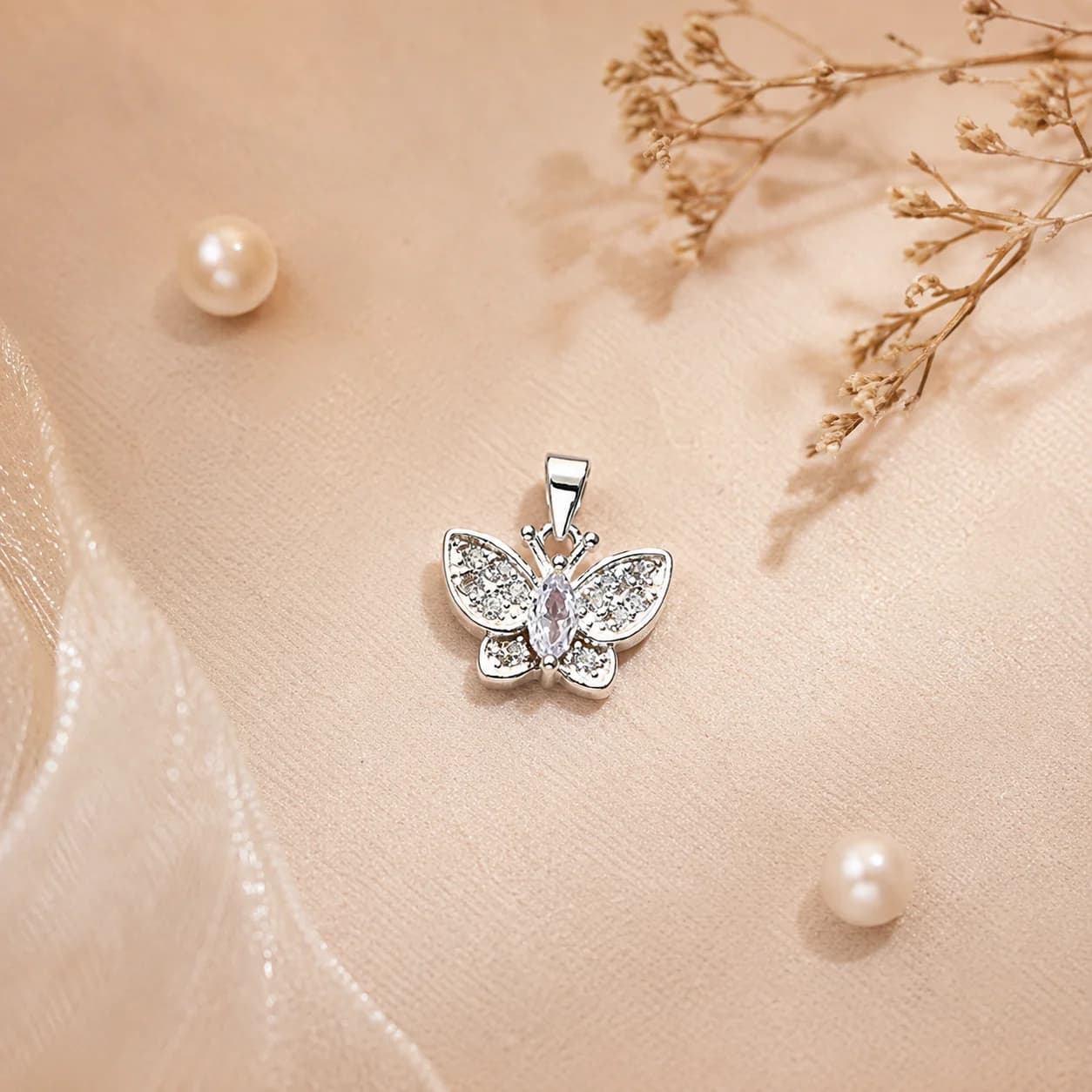Dije Mariposa de Plata 925 con Cubics – Aleteo