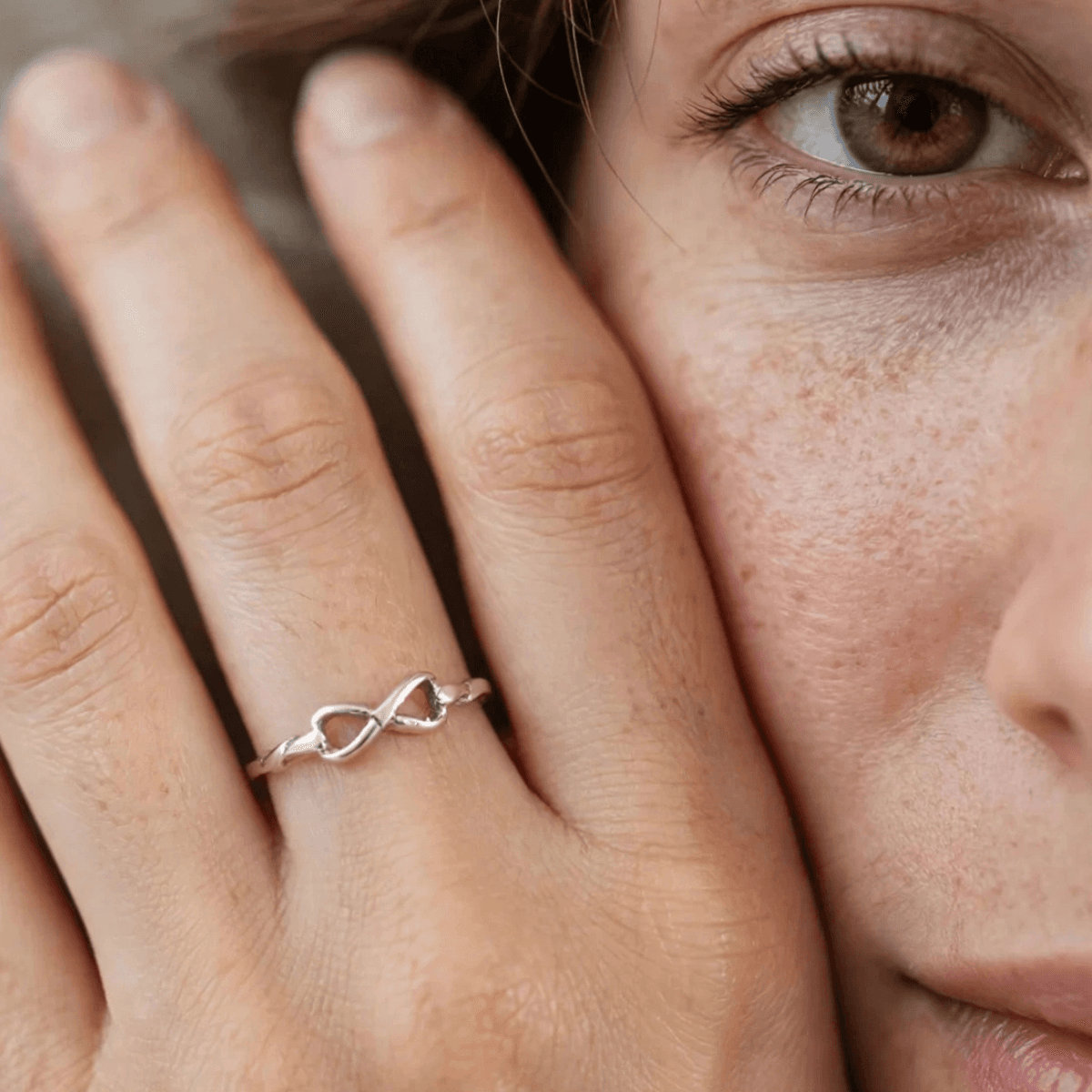 Anillo Finito de Plata 925 con Infinito – Continuum